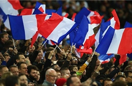 Quốc ca Pháp sẽ vang lên suốt vòng 13 giải Ngoại hạng Anh